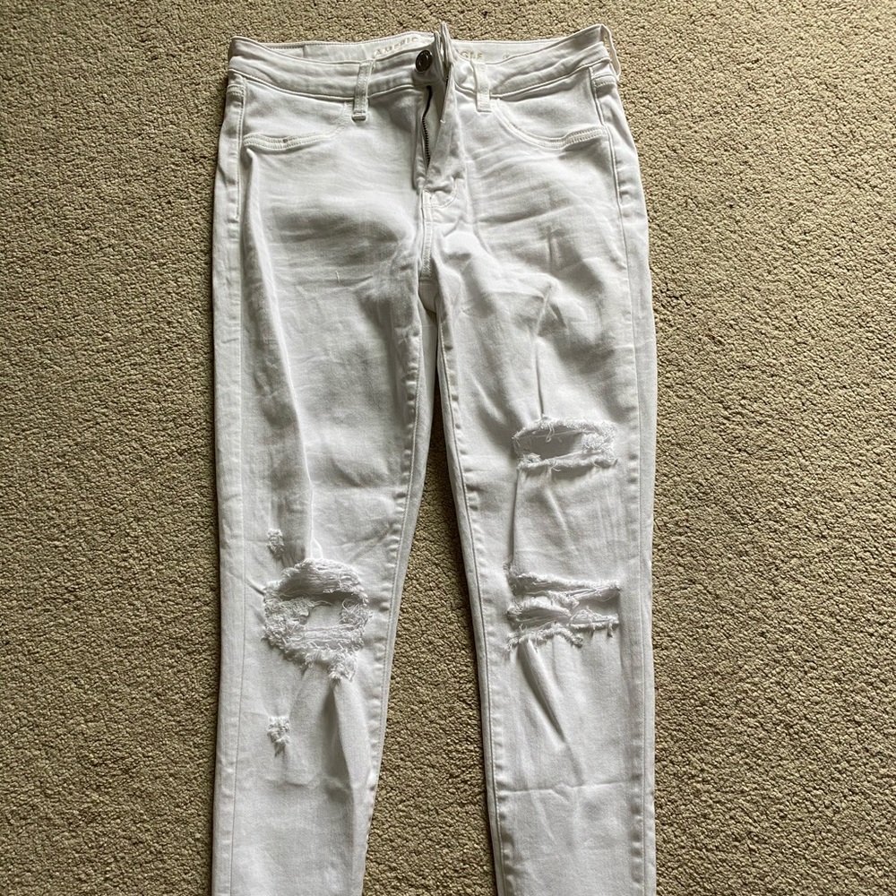American eagle White ripped skinny jeans size 10